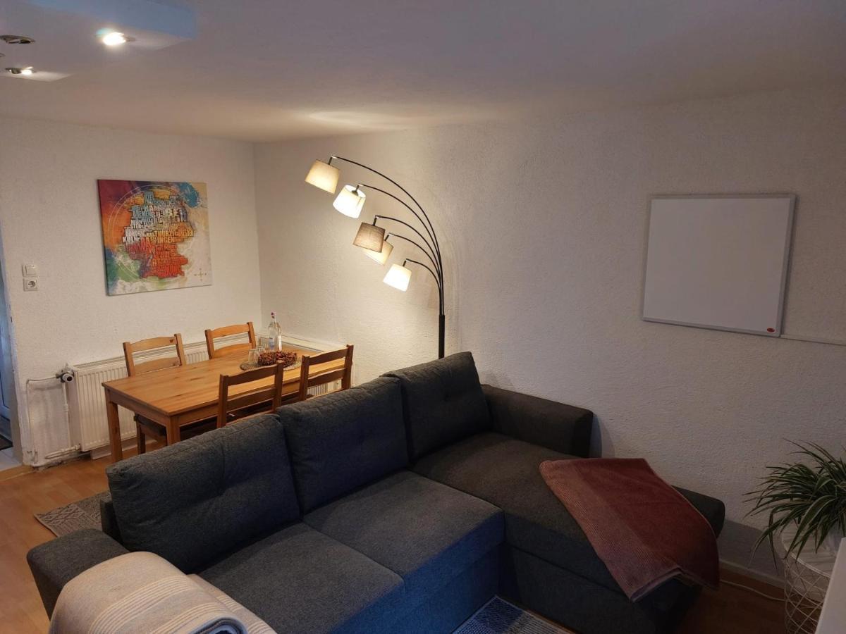 Kleine Gemuetliche Ferienwohnung Guenstige Lage ヴェルニゲローデ エクステリア 写真